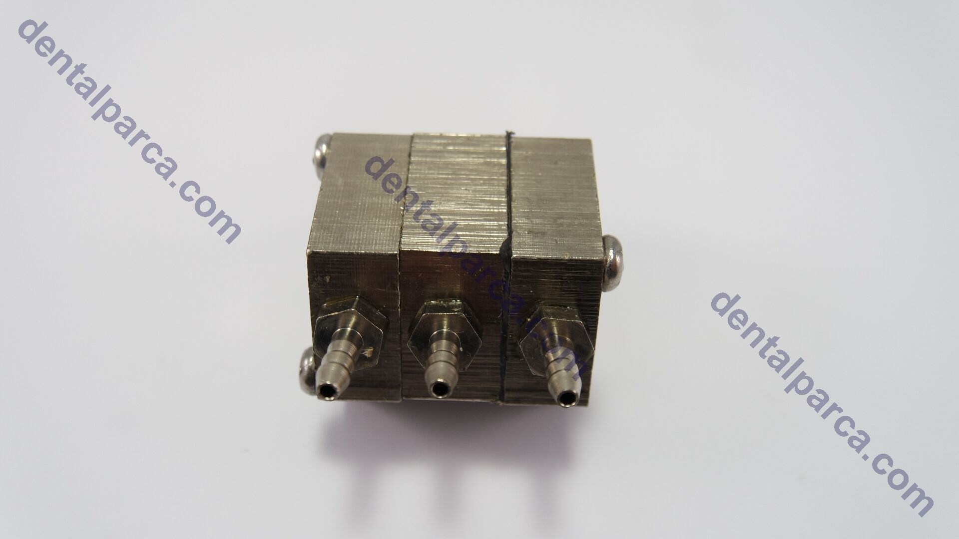 HEAXGONAL 3-BARBED VALVE