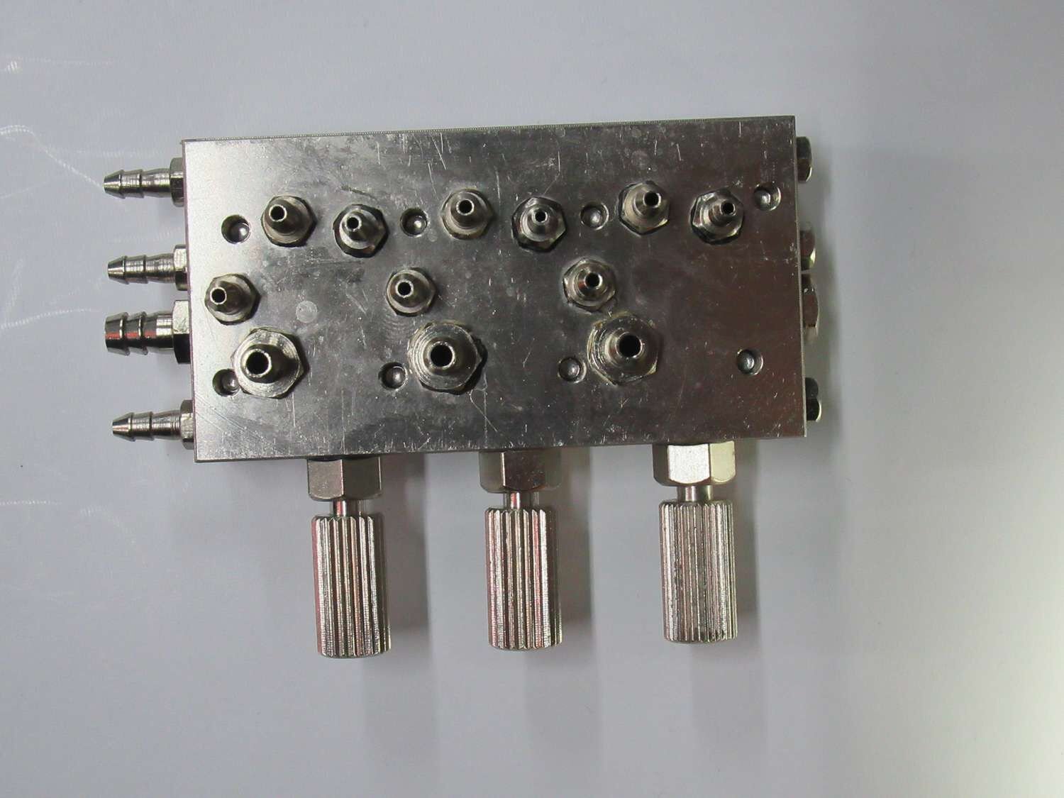 TRİPLE-LİNK MEMBRANE VALVE