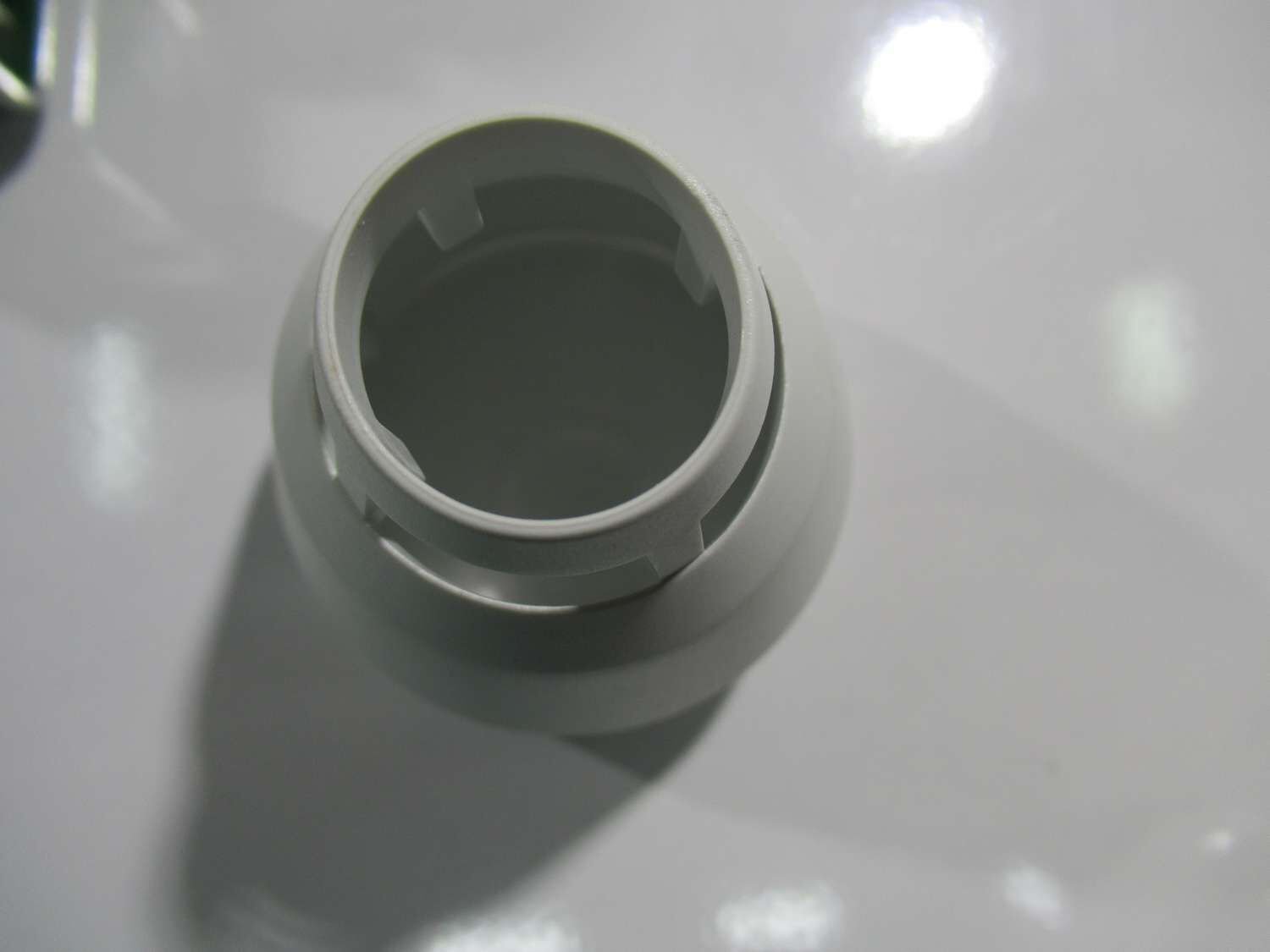 SCREW-ON CAP