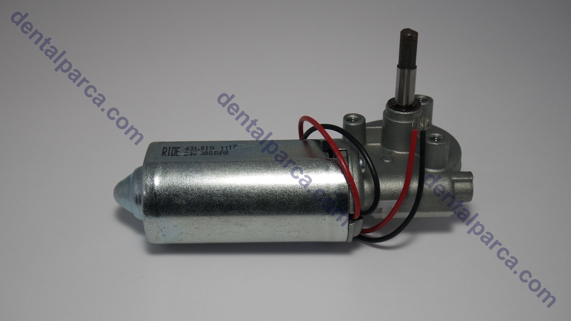 MOTORIDUTTORE 24V 38W 300RPM !