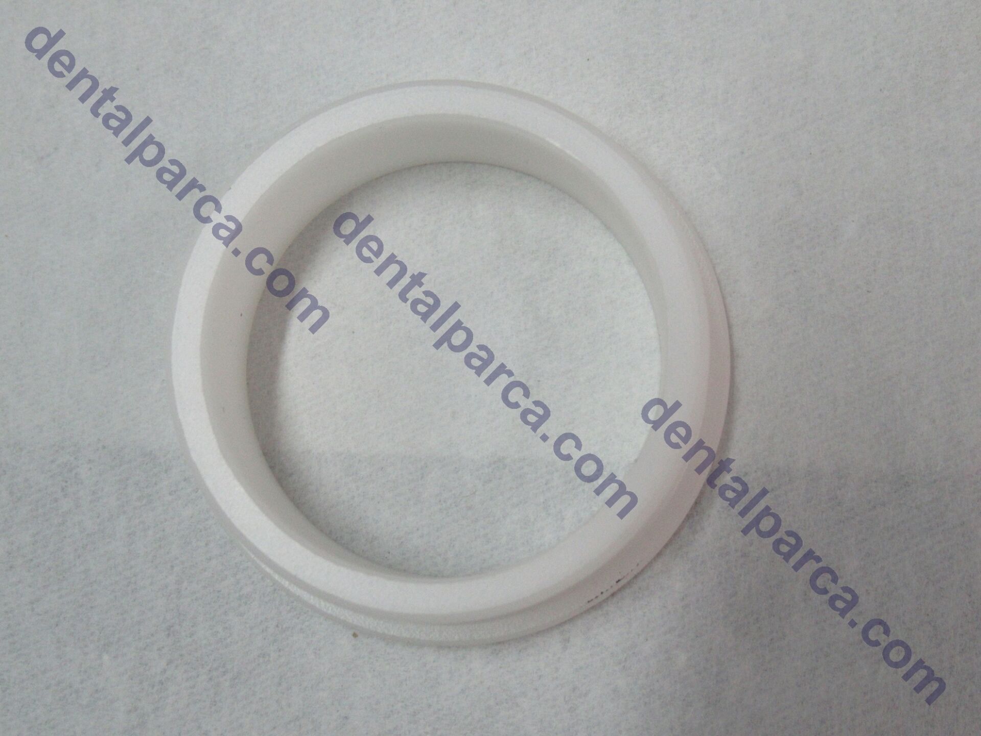 UPPER BUSHING, PERF III