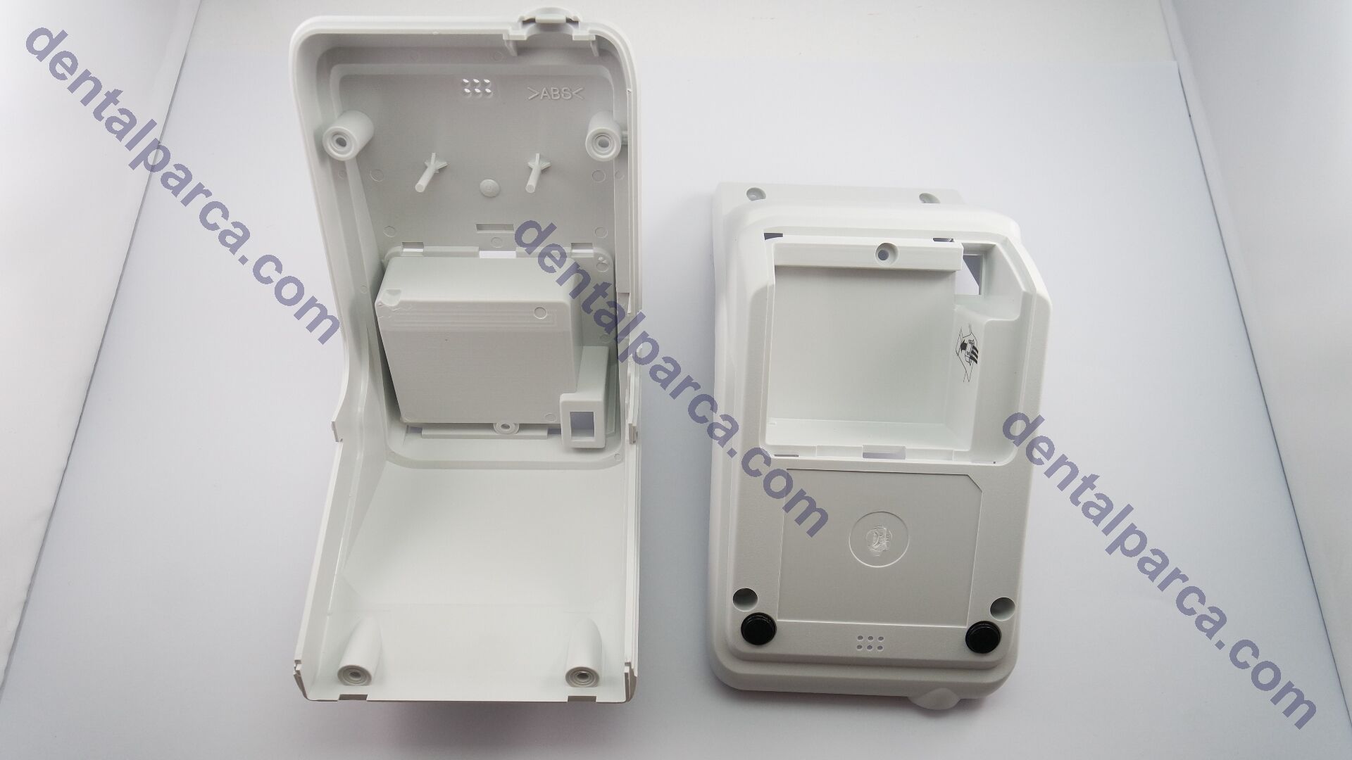 BOTTOM CASE ASSEMBLY