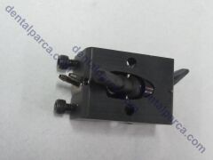 HOLDER W/SCREWS, AUTO, GRAY