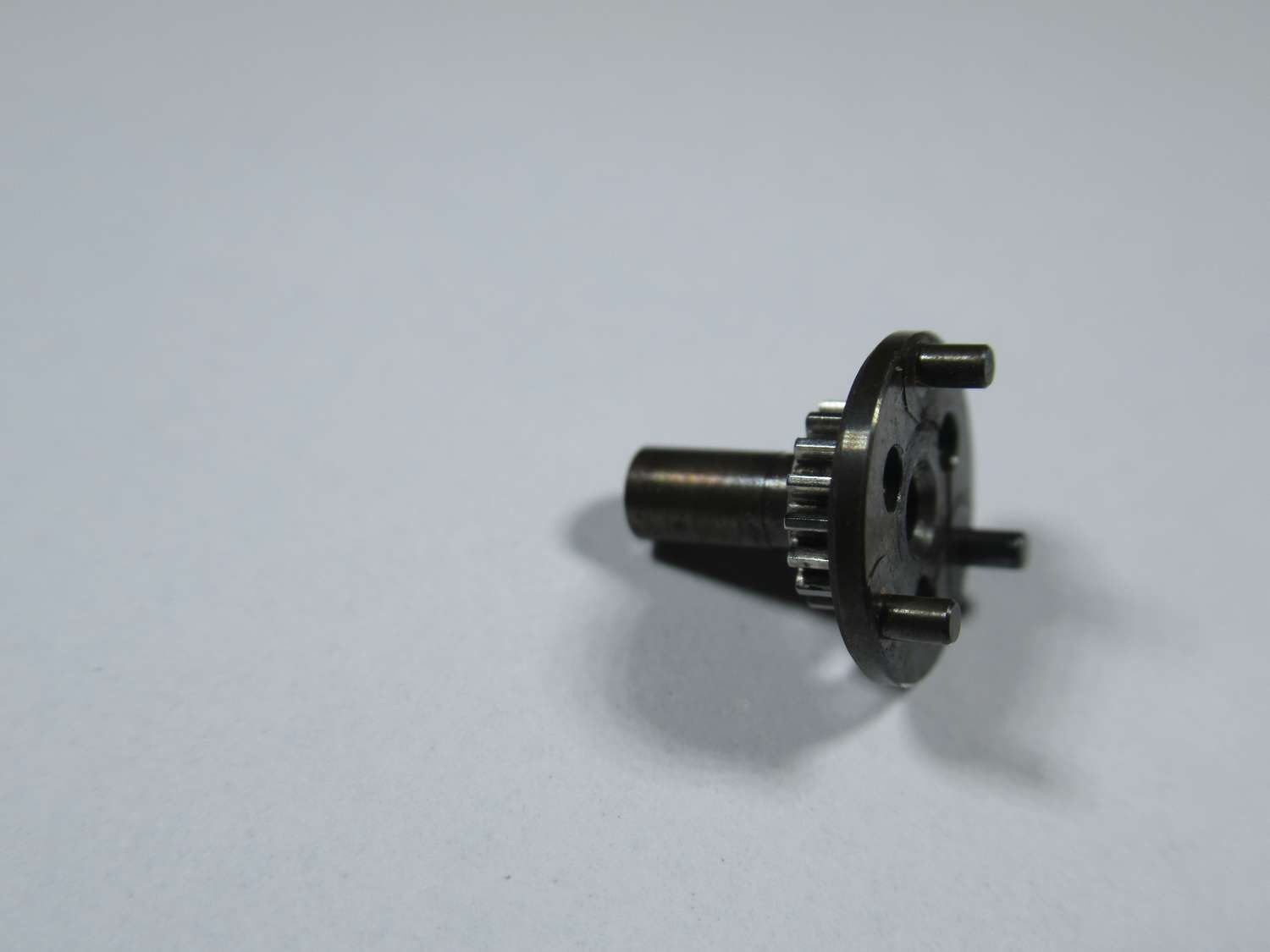 PİNİON CAGE MOUNT.