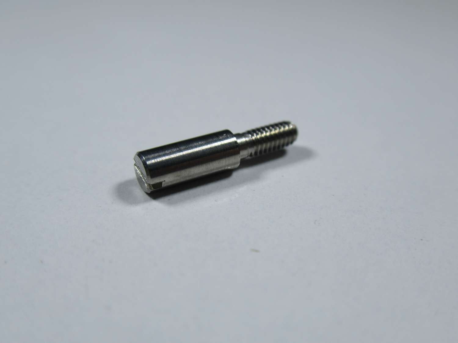 SCREW M1,8X5